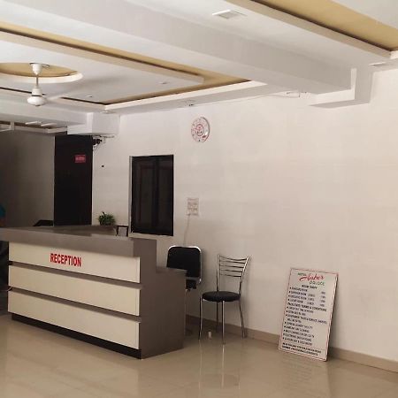 Amber Hotel Barmer Extérieur photo
